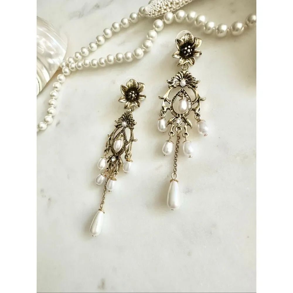 Vintage stargazer lily antique with faux dangle pearl